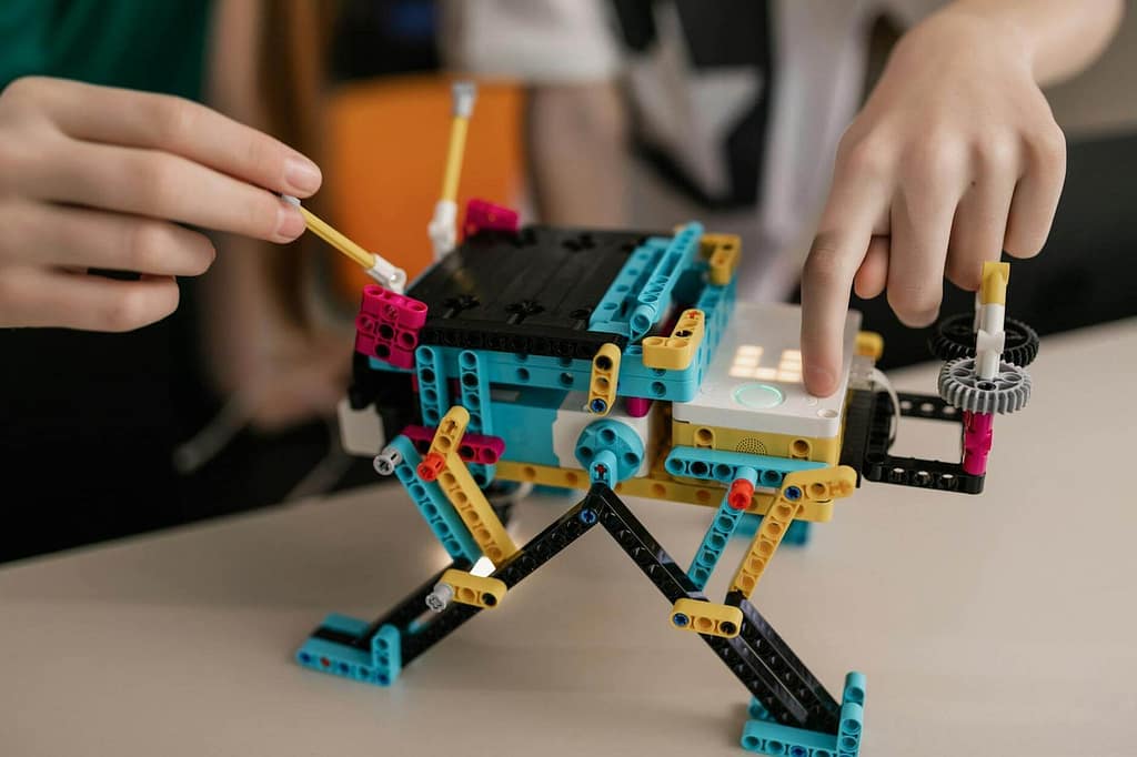 Workshop making Lego - CurioBuddy Grand Prize winner of #CreateWithCB competition gets A Lego from CurioBuddy. So participate now.