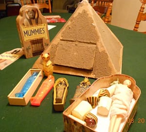 pyramids - CurioBuddy pyramids by cardboard